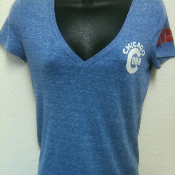 MLB Chicago Cubs Women's Pink V Secret Top - Picture 6 of 7